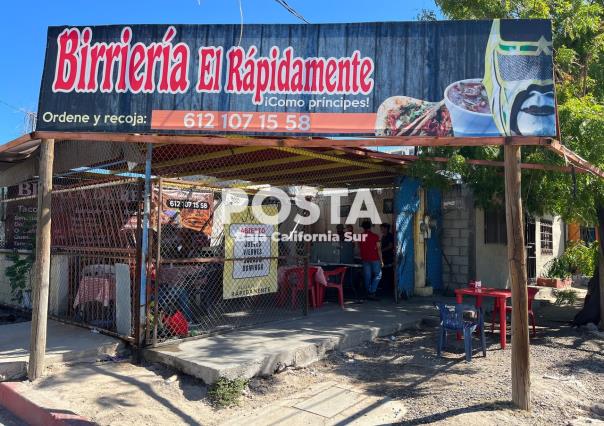 “Rápidamente”: la birria más veloz de La Paz, un ejemplo de superación