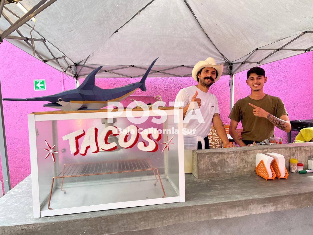 Paceños enamoran el paladar de regios con los tacos tipo Baja. I Foto: Diego Beltrán, POSTA.