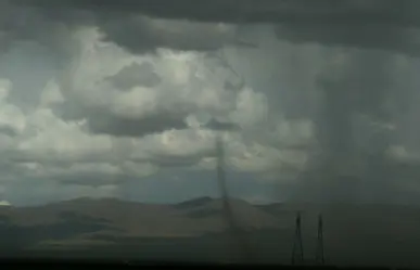 ¡ALERTA! Fuertes torbellinos y tornados azotarán la zona norte del país