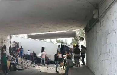 Mueren varios pasajeros tras caer autobús de puente en Acolman (VIDEO)