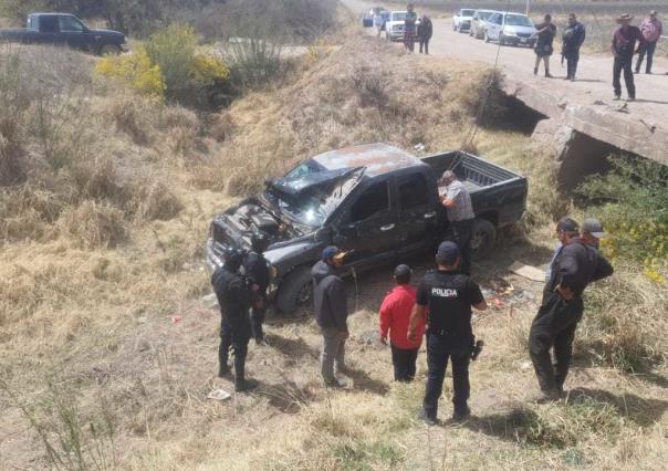 Borrachera de 15 horas acaba en volcadura