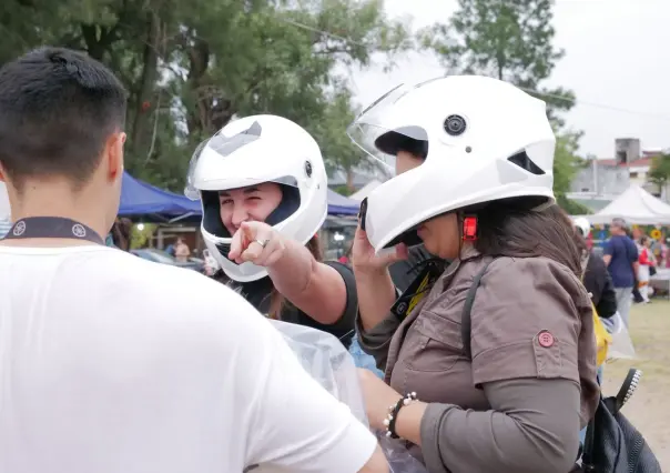 Motociclistas deberían usar cascos certificados