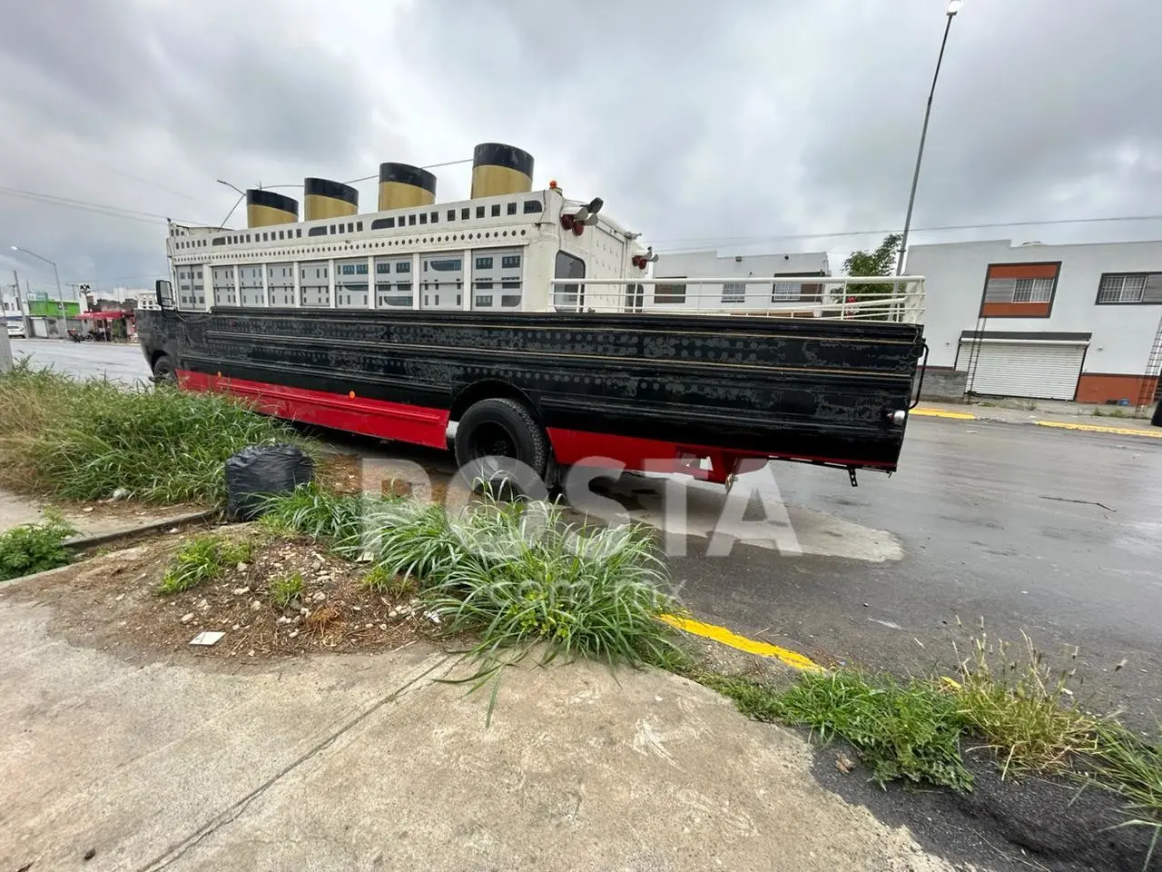 Conoce el Titanic con ruedas de Juárez