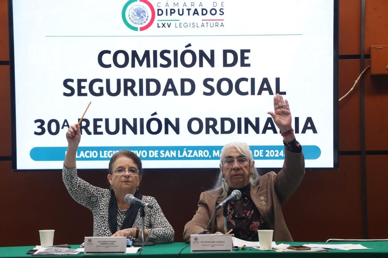 Comisión de Seguridad Social avala que FOVISSSTE pueda construir viviendas.       Foto: Especial