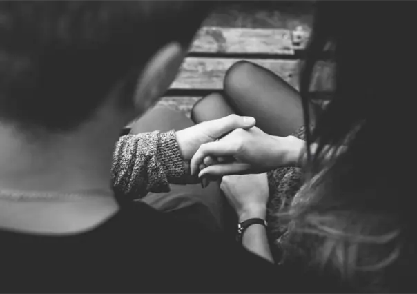 ¿Cuál es la teoría de las parejas en marzo?