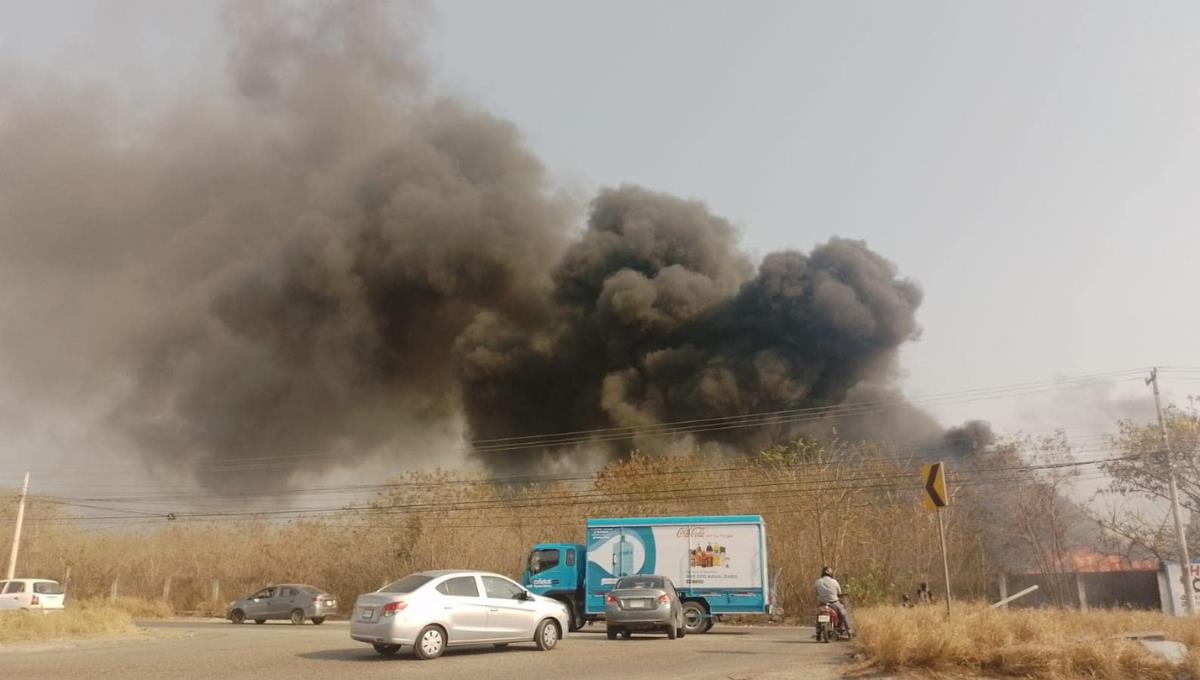 El incendio fue controlado por bomberos de la SSP Yucatán Fotos: Redes sociales