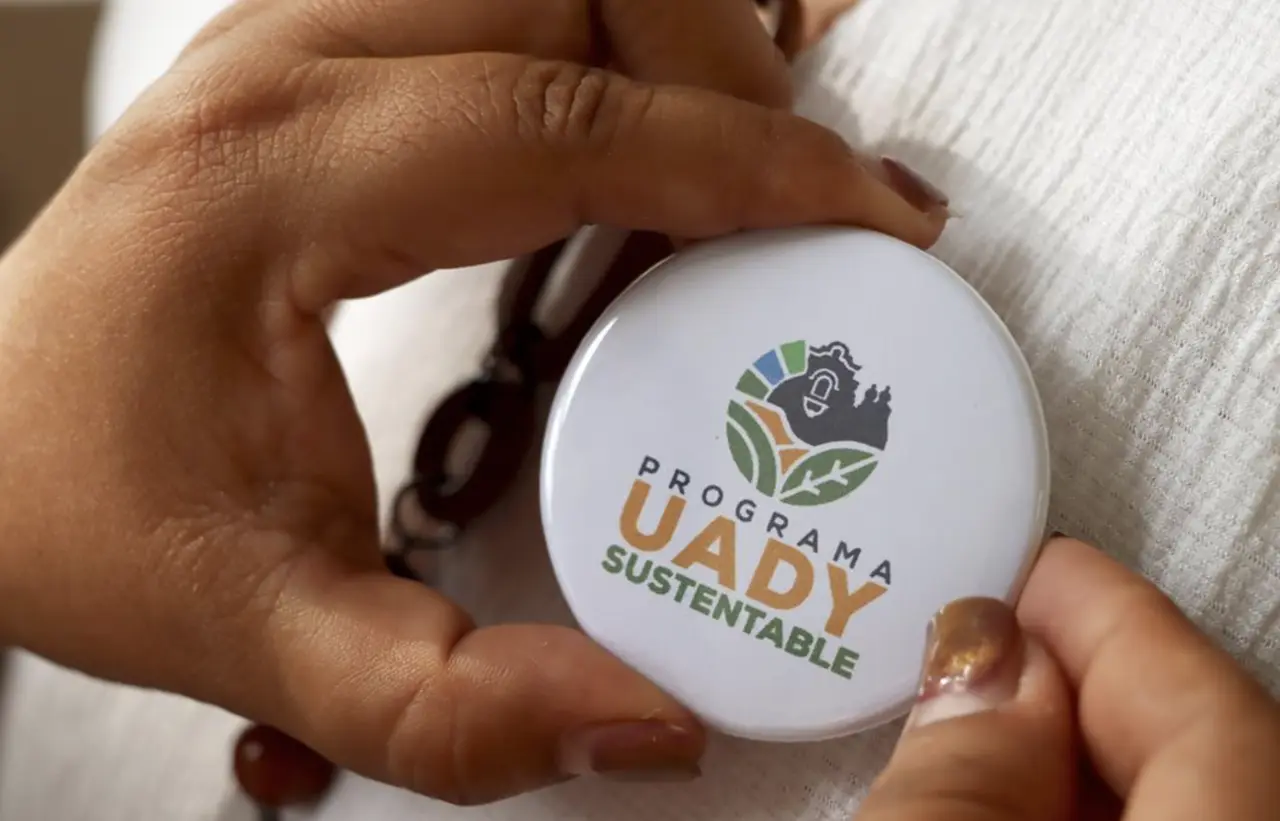 El pasado miércoles se presentó el  programa Uady Sustentable, con el objetivo de fomentar la educación ambiental entre los estudiantes.- Foto de la Uady