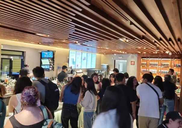 Starbucks lo vuelve a hacer: Tiendas llenas en Saltillo por el Frappuccino Day