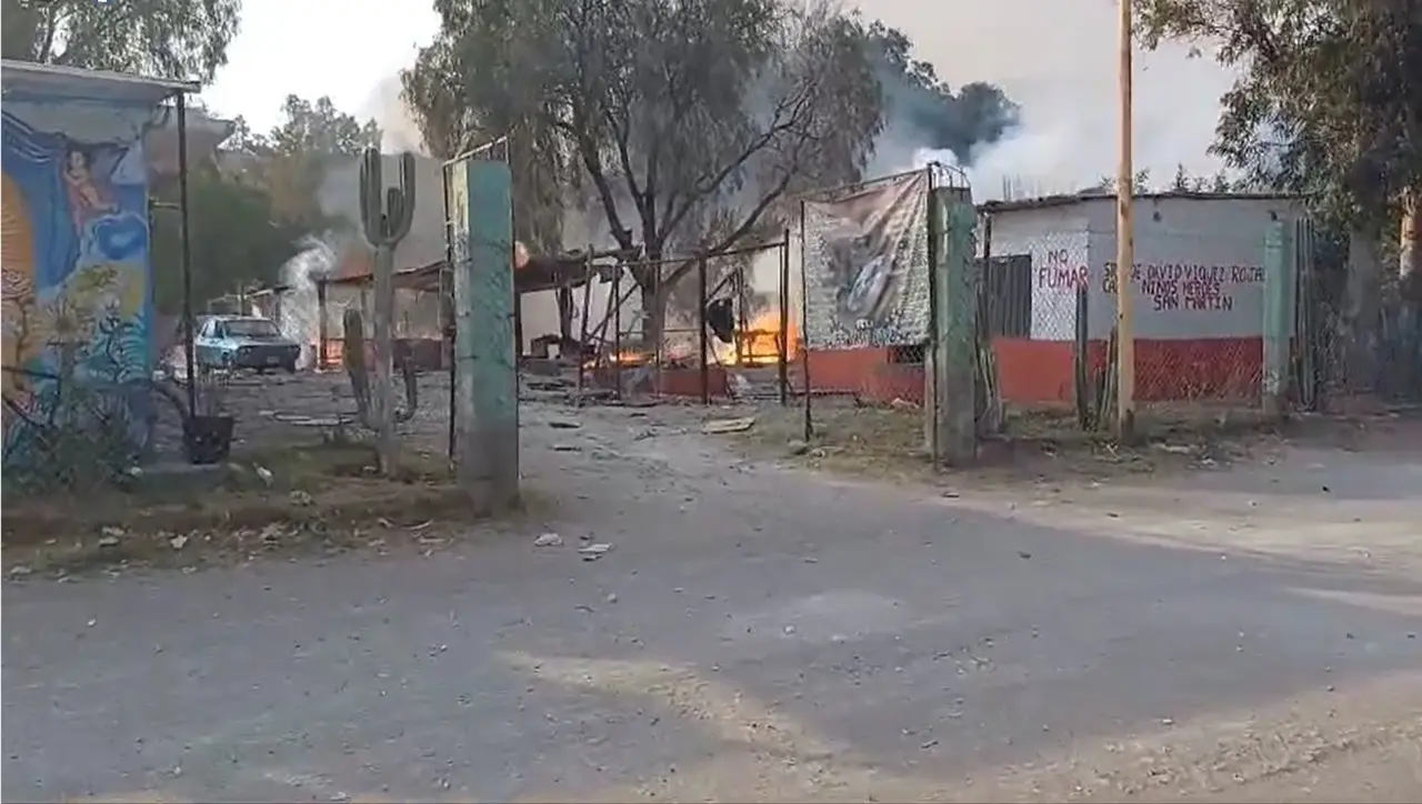 La explosión dejó un herido por quemaduras que se encuentra fuera de peligro. Foto: Captura de pantalla