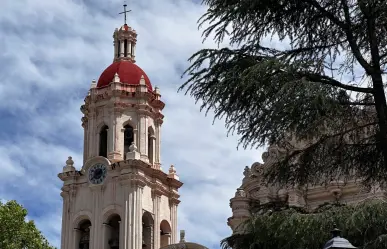 Celebran creyentes Domingo de Ramos en la Catedral de Saltillo