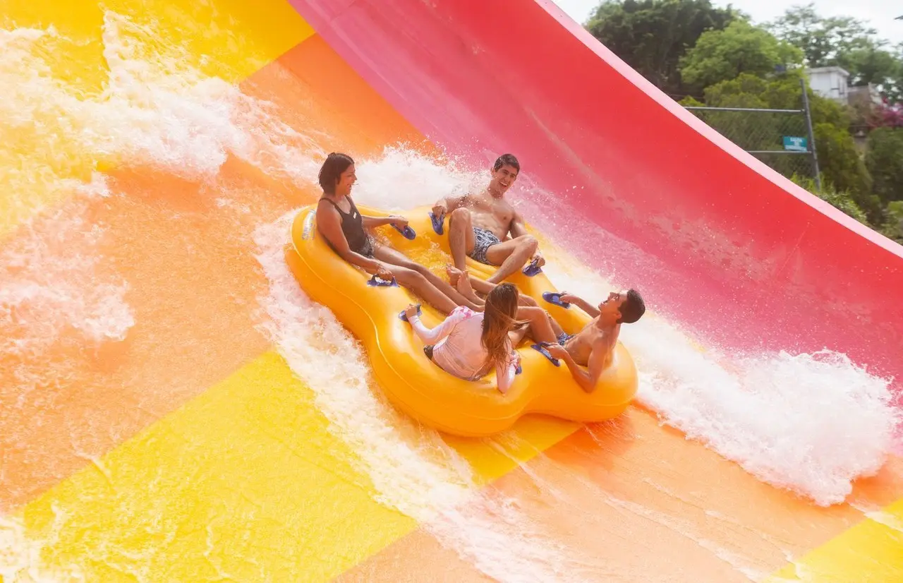 Planifica tu escapada: Costo viaje redondo a Six Flags Oaxtepec en Semana Santa. Foto: @SixFlagsHHox