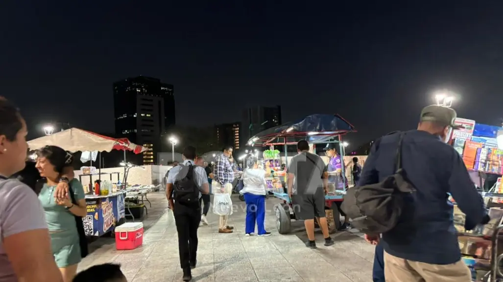 “Lunes Santo”, con gran afluencia en Centro de Monterrey