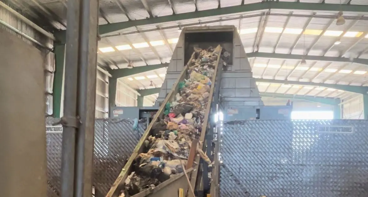 El presidente municipal, José Antonio Ochoa Rodríguez, aseguró que se recolectan alrededor de 14 toneladas diarias de basura en las calles. Foto: Jesús Carrillo.