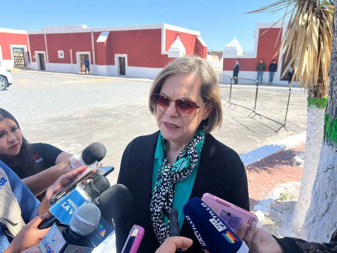 Susana Estens, secretaria de Medio Ambiente, explicó cómo será la instalación de las cámaras. (Fotografía: Leslie Delgado)