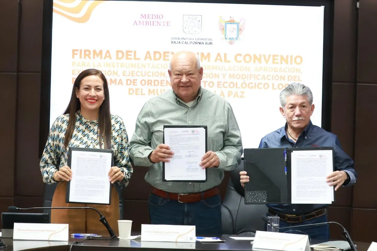 Firman tres niveles de gobierno convenio de colaboración ambiental en BCS. I Foto: Gobierno de BCS.