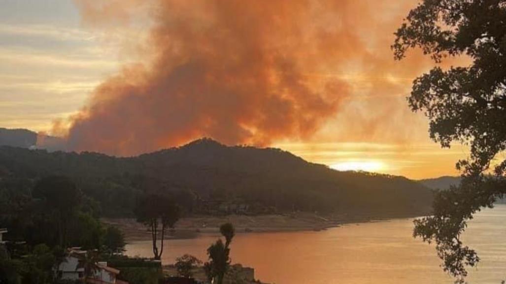 Combate exitoso de incendios en Atizapán y Valle de Bravo