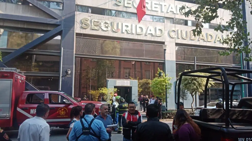 Desalojan edificio sede de la SSC por aparente olor a gas