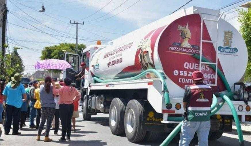 Realizan operativo por reparto de agua en pipas en Nezahualcóyotl