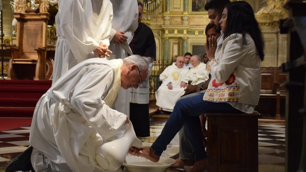 Lavatorio de pies: significado y tradición en la Iglesia Católica