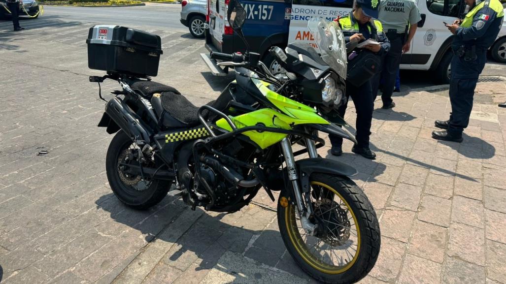 Motociclistas de la SSC son impactados por automovilista en Paseo de la Reforma