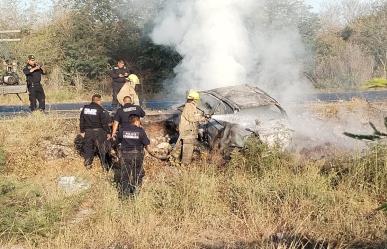 Joven salva a dos Mujeres en accidente en la carretera Progreso-Mérida