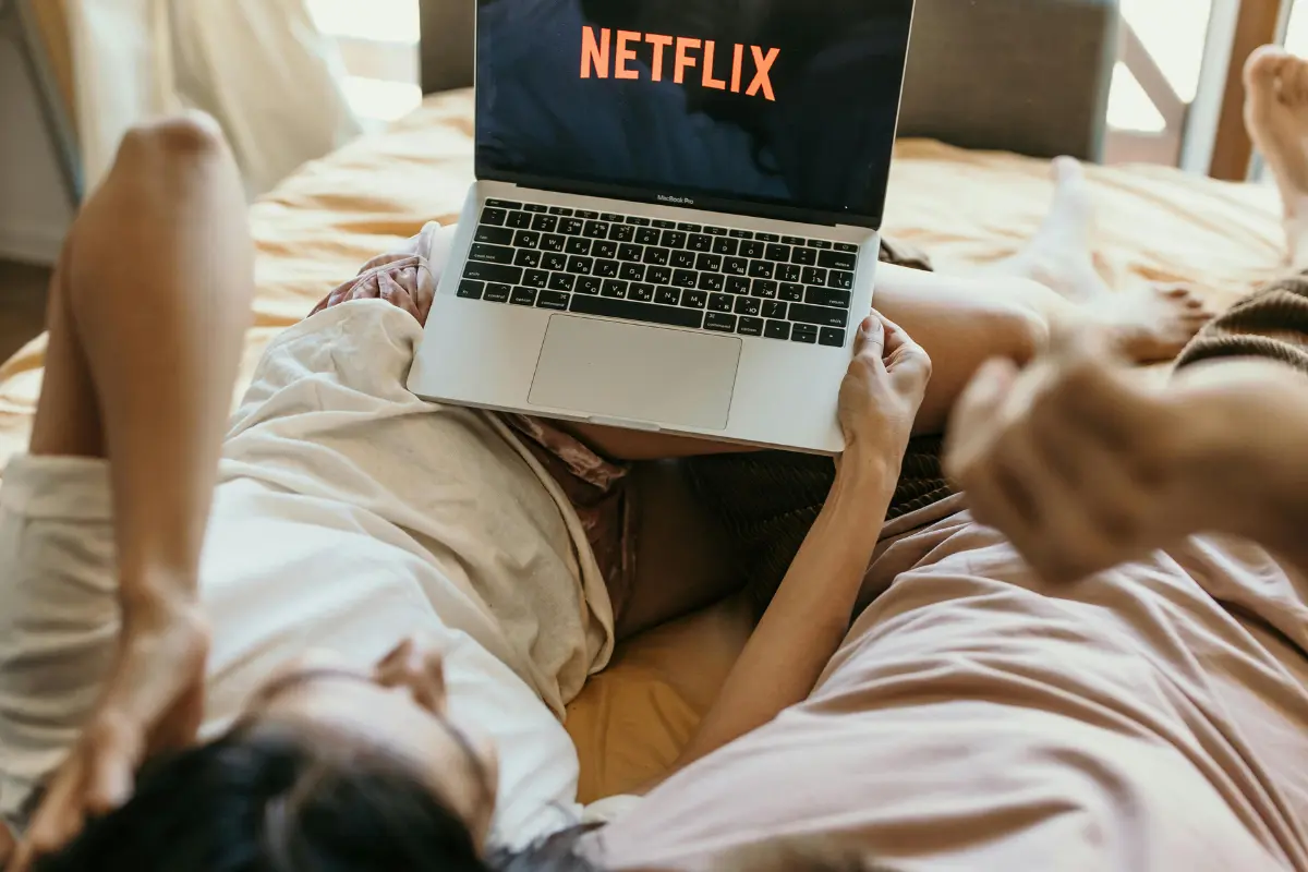 Estrenos para ver en Netflix y Prime Video. Foto: Anastasia Shuraeva / Pexels