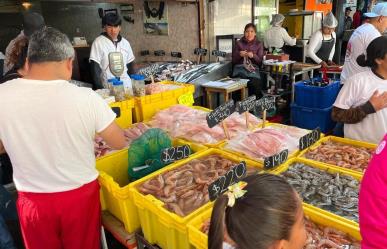 Pese a alzas en pescados y mariscos mantienen tradiciones de Semana Santa