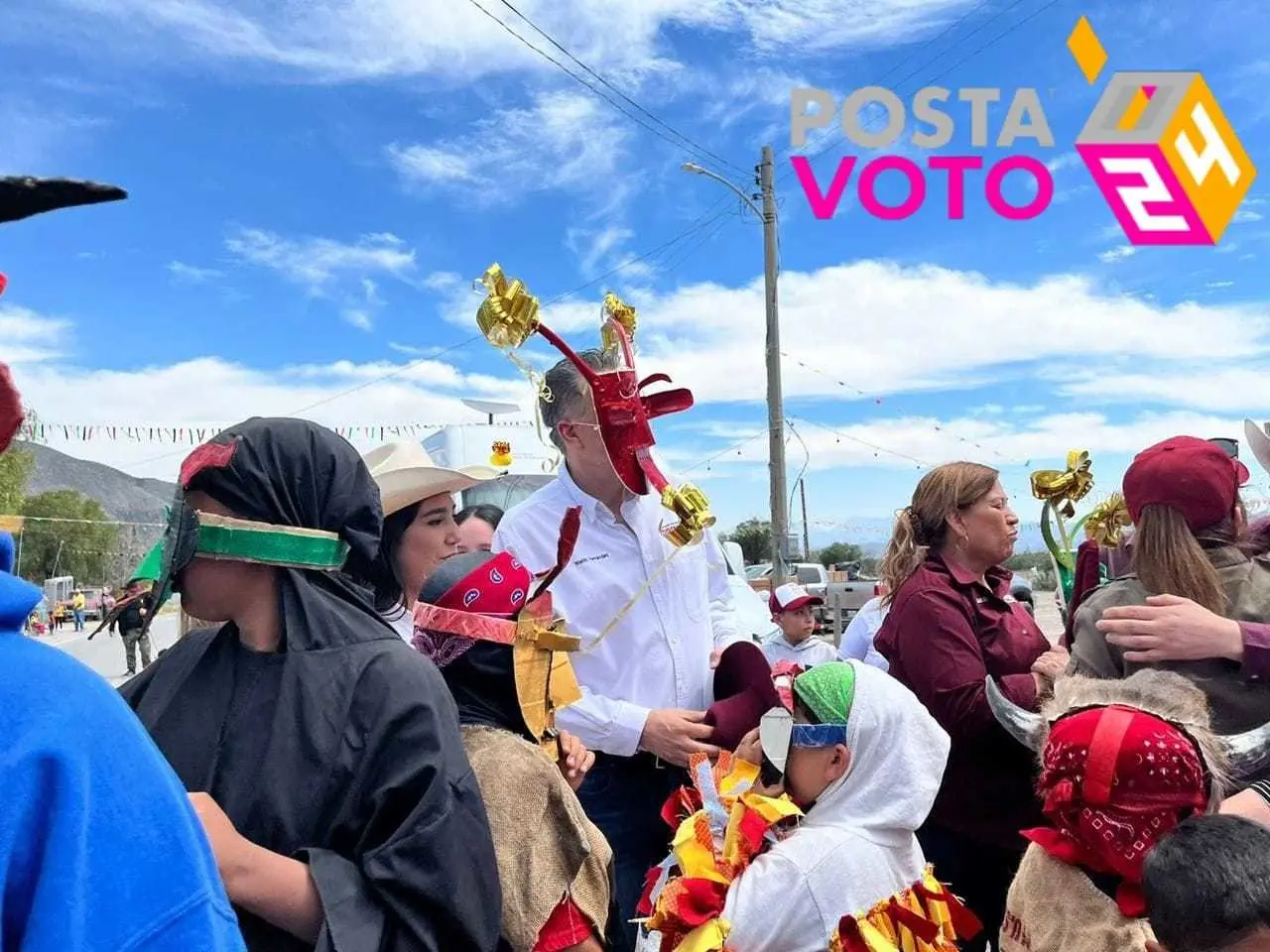 los candidatos al Senado se comprometieron a llevar los principios de la Cuarta Transformación a esta región. Foto: Armando Galicia.