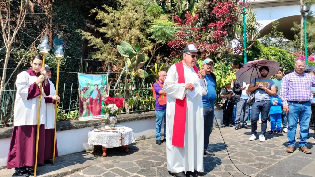 Encabeza procesión el Arzobispo de Xalapa, Jorge Carlos Patrón Wong