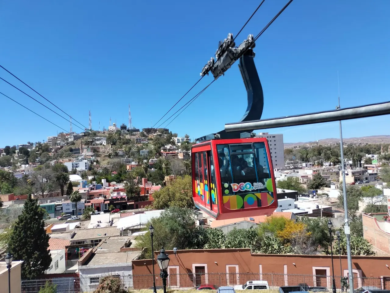 El Teleférico de Durango es uno de los paseos más visitados durante esta tempodada. Foto: Isaura Retana.