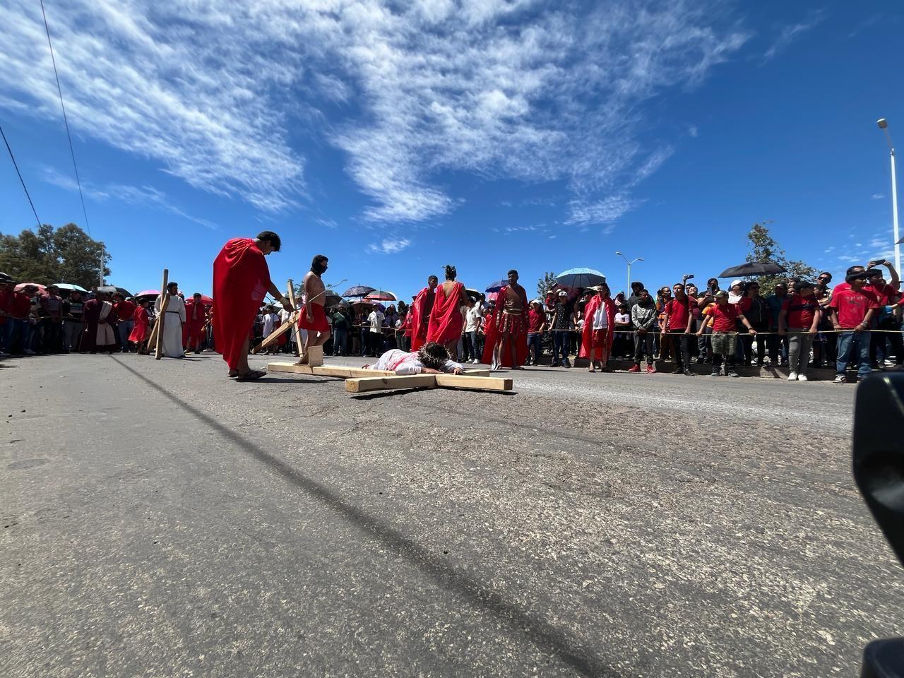 Vía Crucis, es una práctica devocional muy arraigada en la tradición cristiana. Foto: X @BoliviaYa