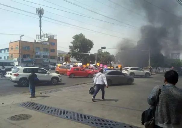 Ecatepec: Bloquean la Vía Morelos por menor desaparecida