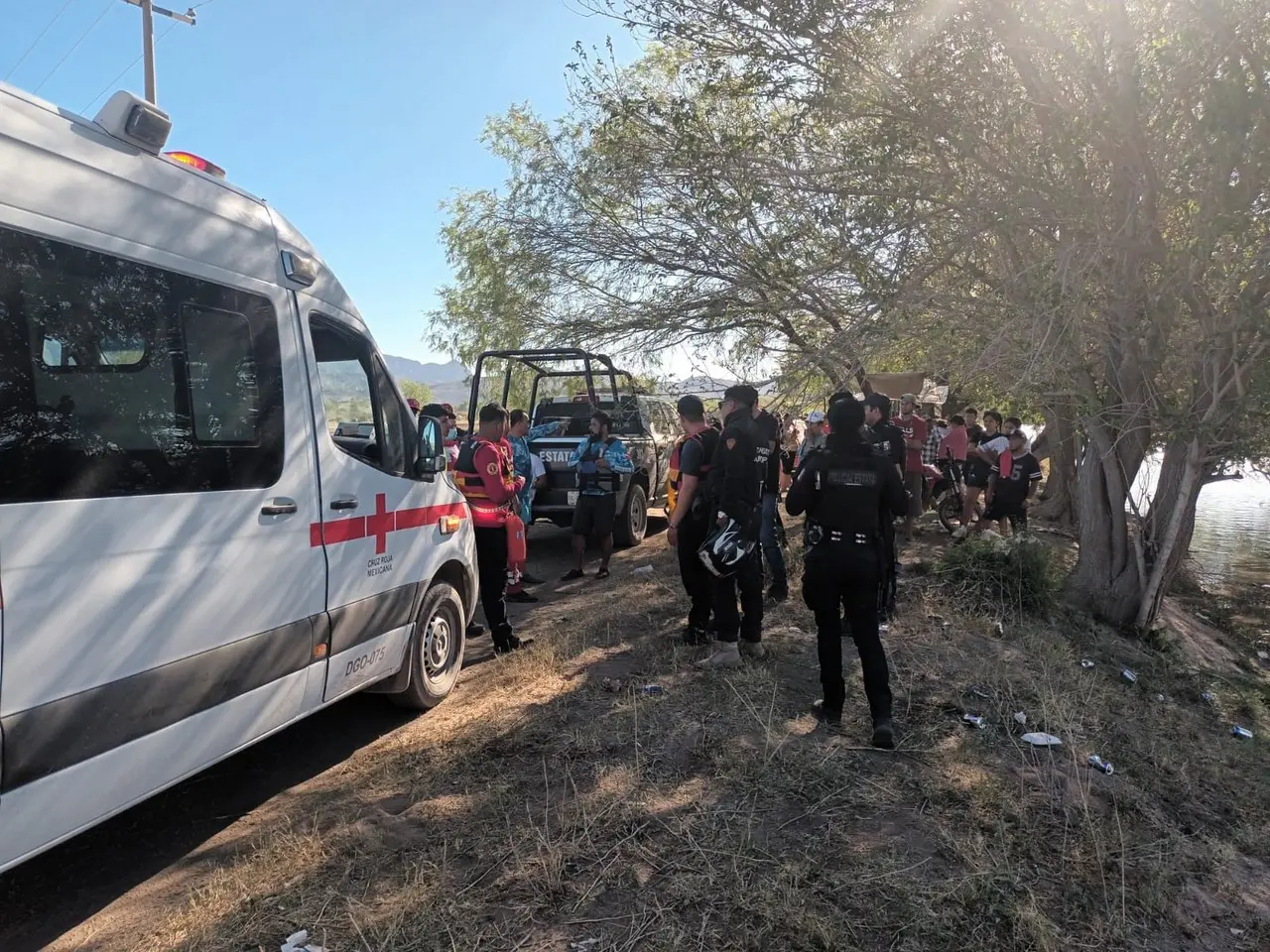 Joven se ahoga en río Nazas tras querer alcanzar su cachucha que se le fue al afluente. Foto: Especial.