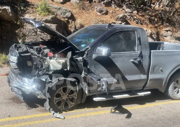 Reportan choque en Sábado Santo sobre carretera libre a Mazatlán; Dos lesionados