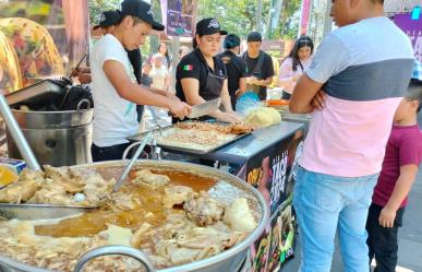 Celebran del Día del Taco en Xalapa, Veracruz