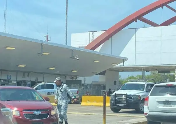 Policía Militar provocan largas filas en los puentes internacionales de México