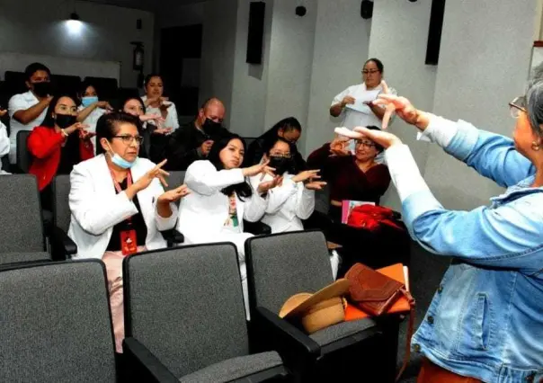 Iniciativa DIFEM: Capacitación en Lengua de Señas Mexicana para atención médica a mujeres sordas