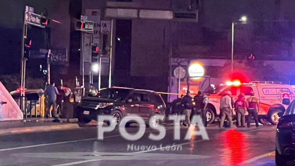 Ejecutan a hombre frente a la Macroplaza