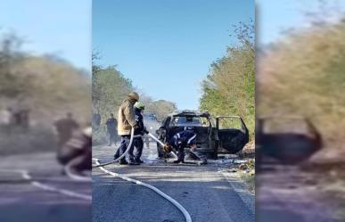 Familia se salva de ser calcinada: Se incendia su camioneta en la vía San Felipe