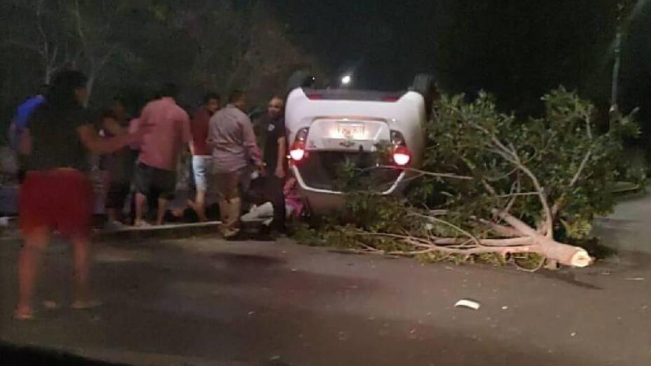 Pese a lo  aparatoso del incidente, no se reportaron heridos graves Foto: Redes sociales