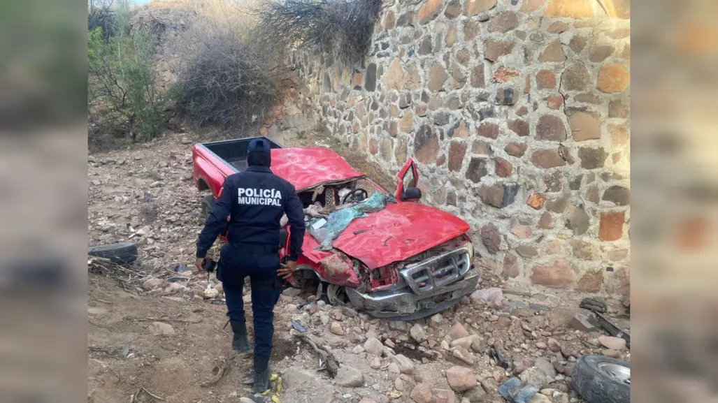 Muere adolescente de 16 años al volcar en Indé; hay 4 lesionados