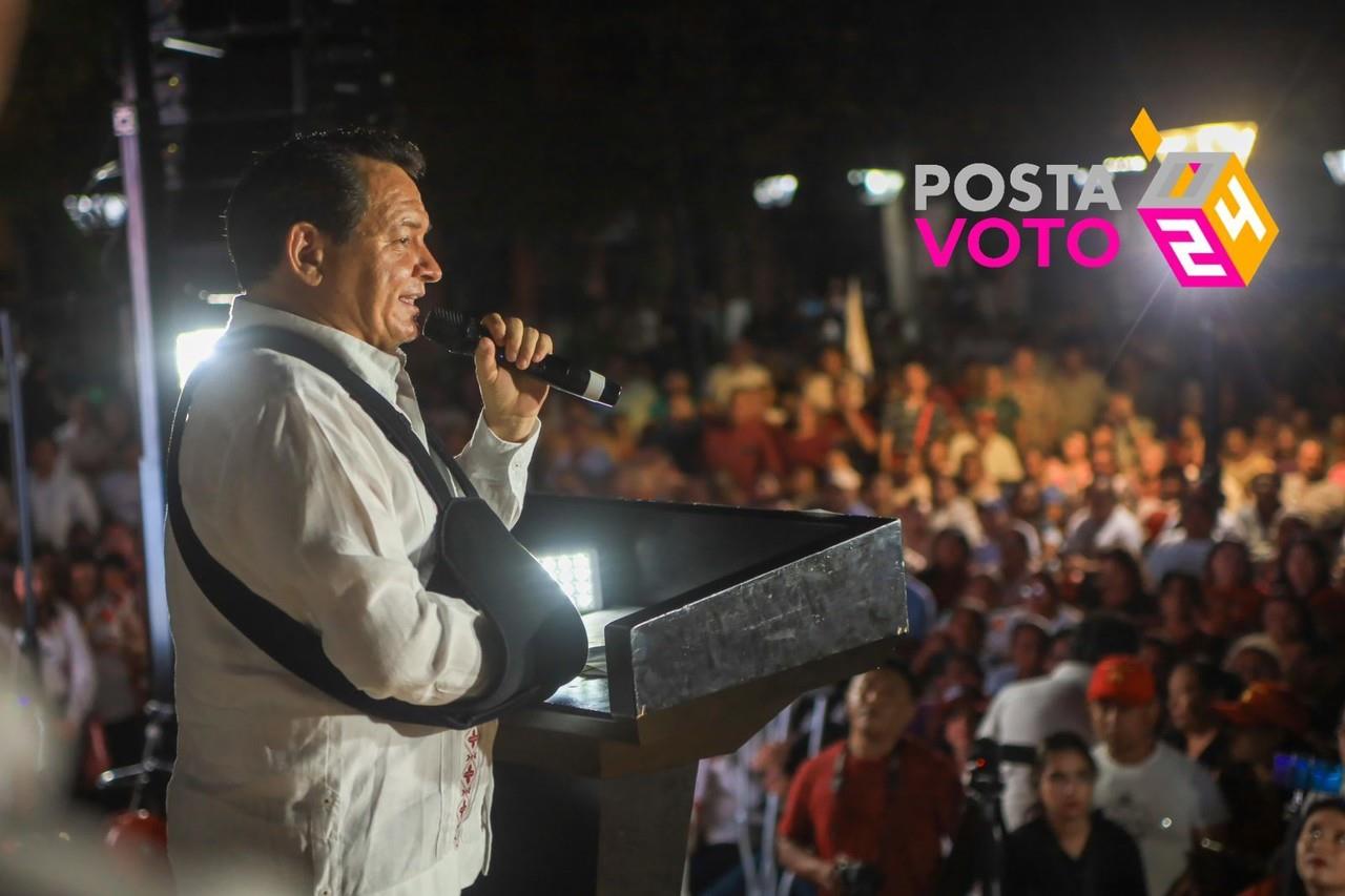 Huacho Díaz Mena, en los arranques de campaña para las presidencias municipales. Foto: Cortesía