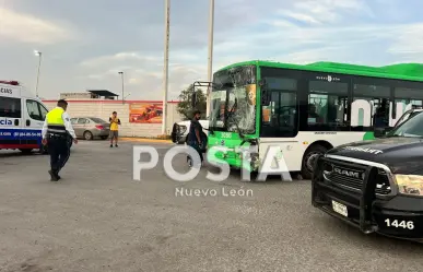 Choque de ruta y transporte de personal deja 14 heridos en Apodaca