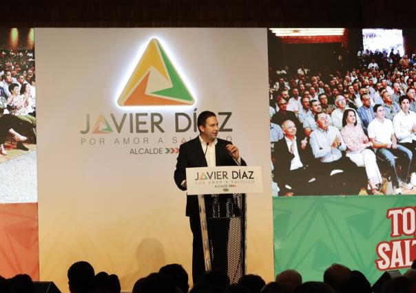 Presenta Javier Díaz Plataforma Política; asisten cientos de saltillenses