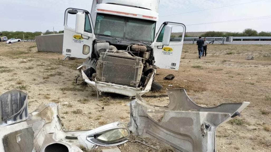 Alerta en carretera Victoria - Zaragoza: Chofer lesionado en accidente