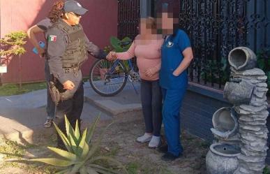 Mujer de 79 años sale de asilo en Chepevera y camina a Condominios Constitución