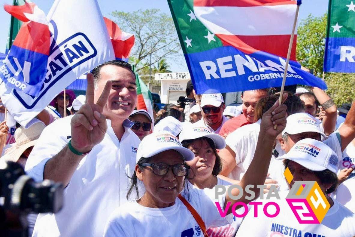 Renán Barrera Concha presentó la inciativa Conectando. Foto: Cortesía