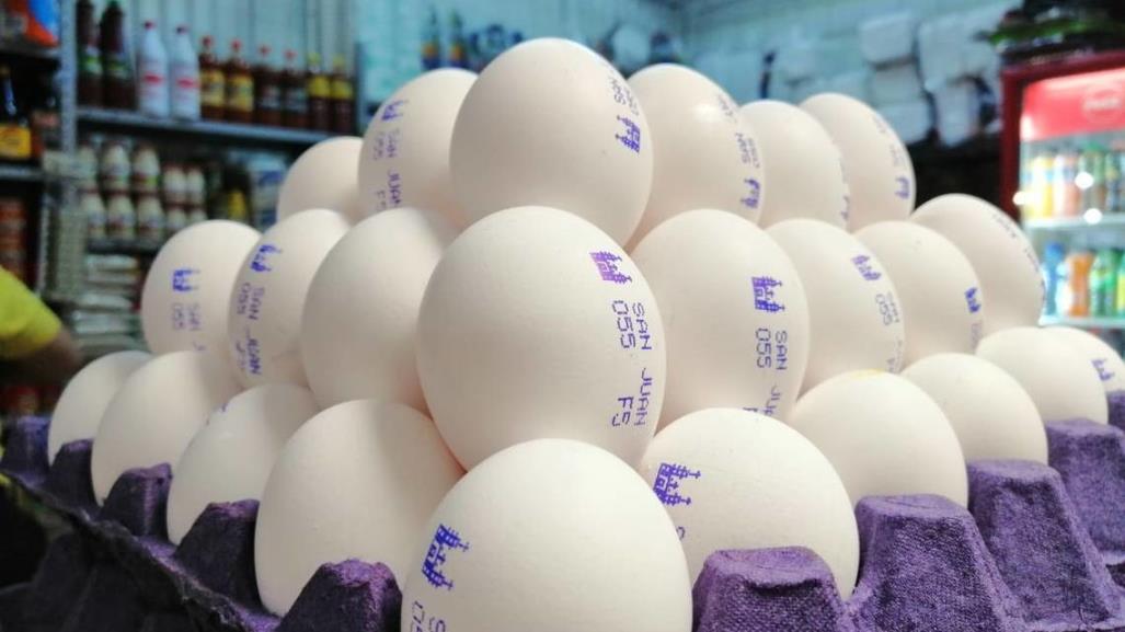 Baja precio del kilo de huevos en la frontera, anda en los 15 pesos