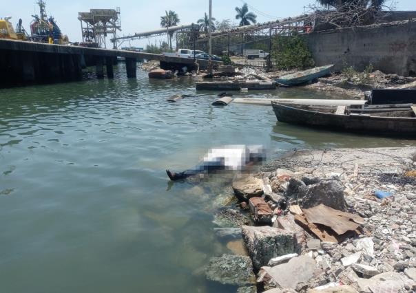 Se lanza del puente Tampico para acabar con su vida