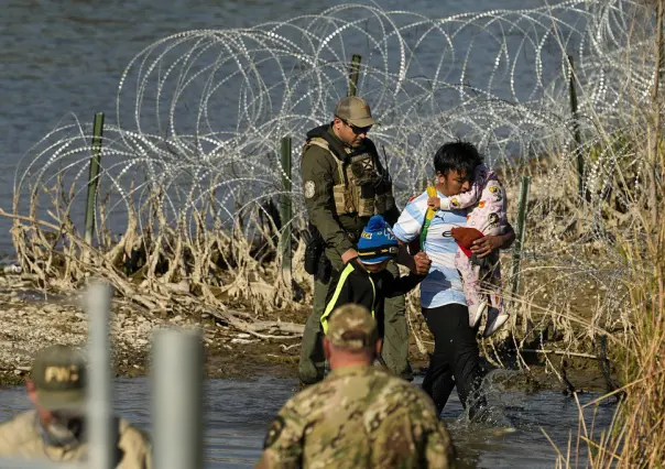 Jueza ordena a Patrulla Fronteriza atender a niños migrantes en campamentos